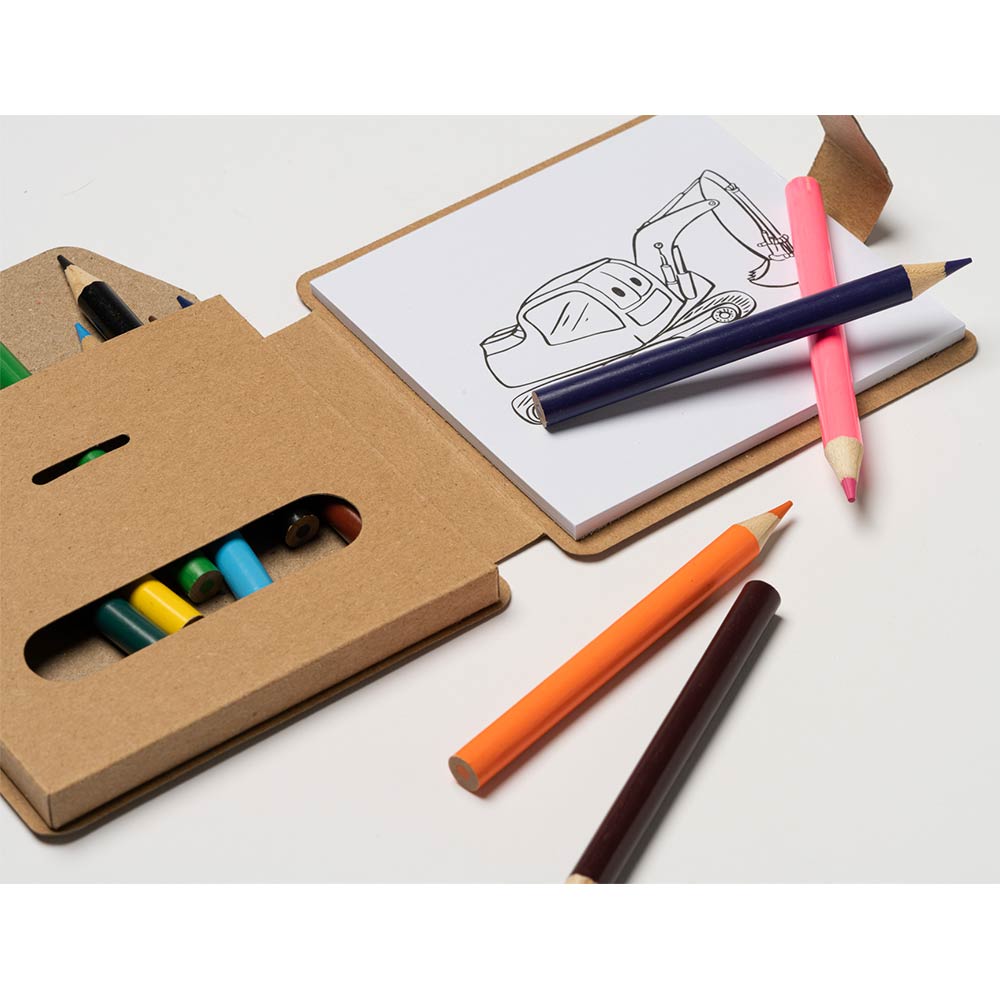 Set de colorat cu desene si creioane HW8077S229 - Green Print
